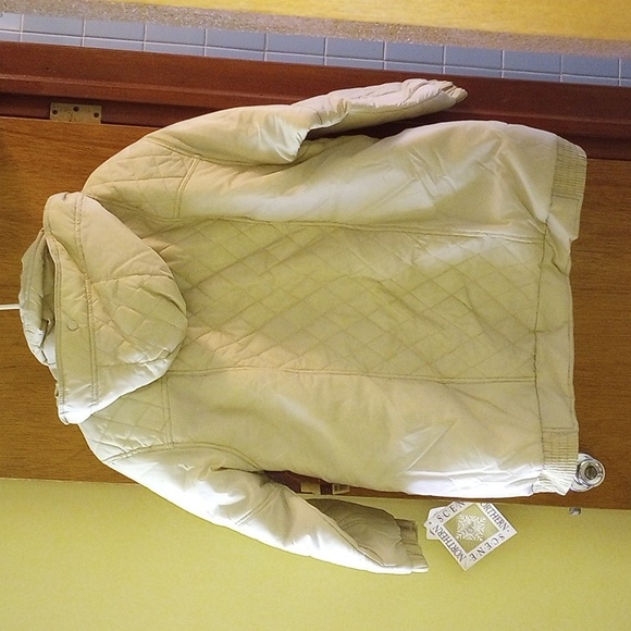 NWT Northern Scene  22W cream quilted coat, warm for winter, detachable hood - Picture 2 of 6